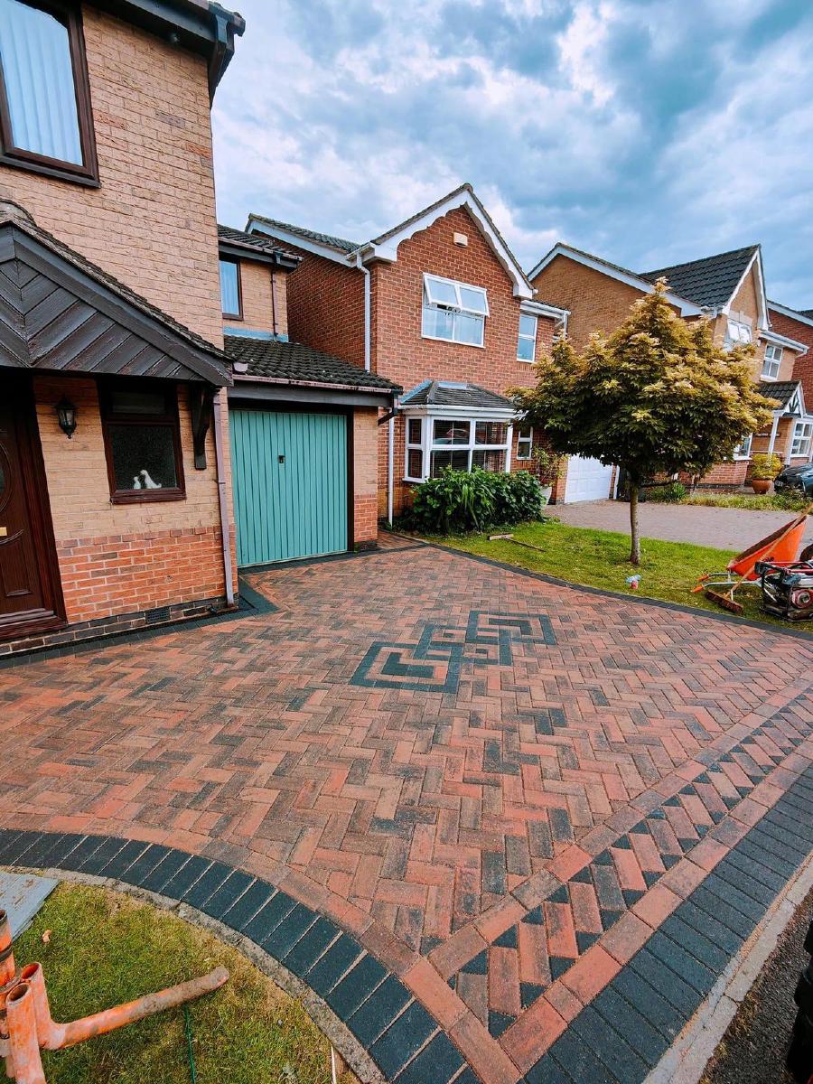 Paving in Manchester and Cheshire Paving in Manchester and Cheshire
